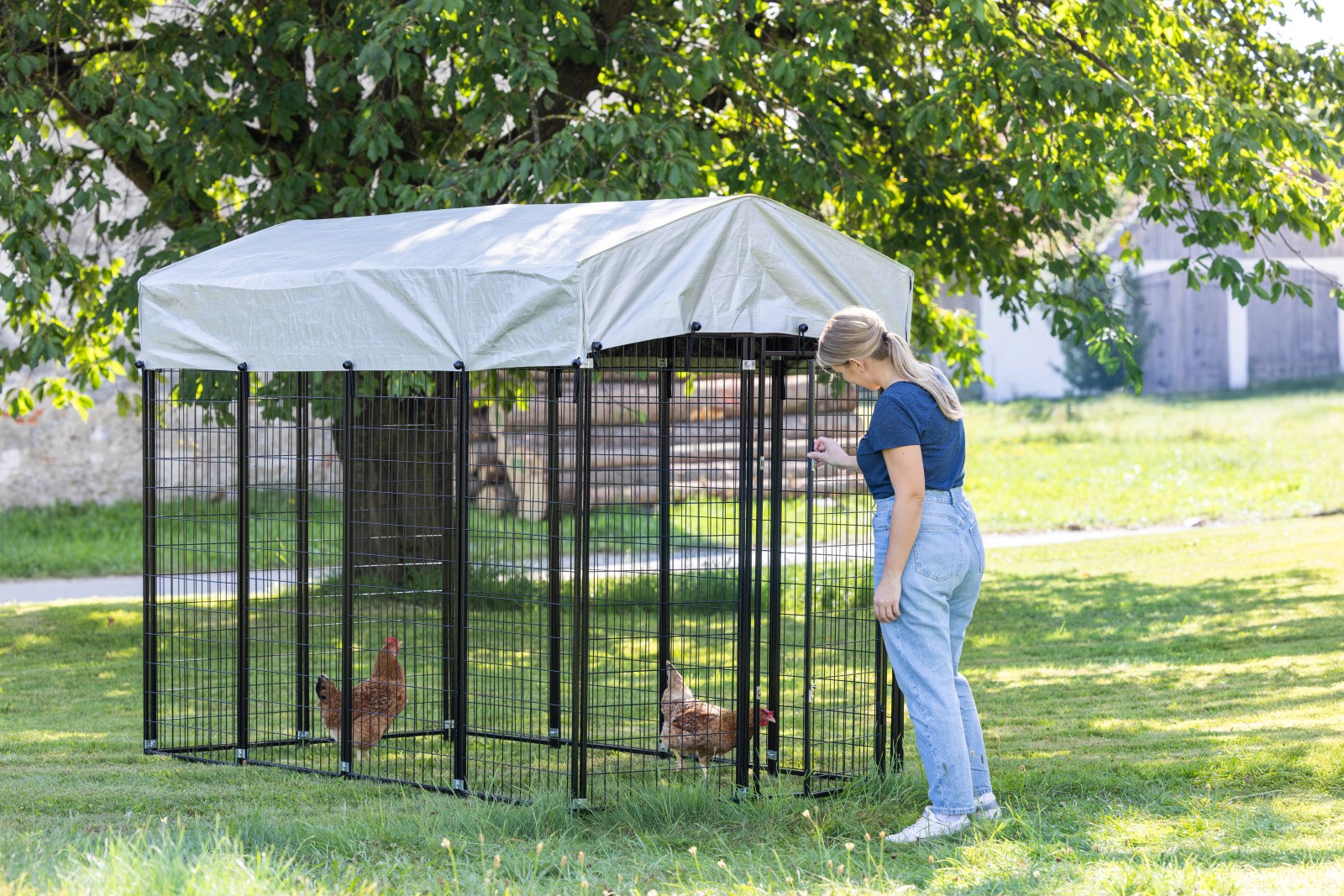 Space Outdoor Enclosure 243 x 127 x 184 cm, Kerbl